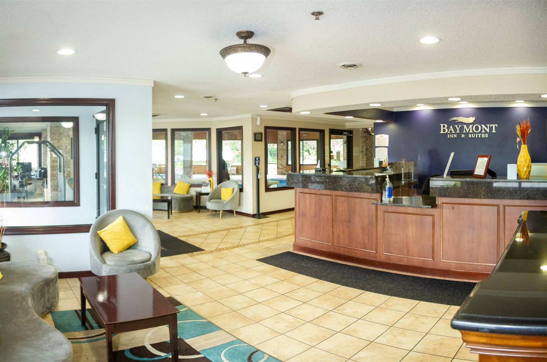Baymont Delaware hotel lobby
